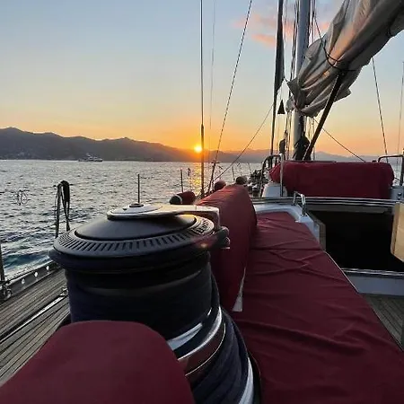 Botel Swan Whisper 651 Genoa